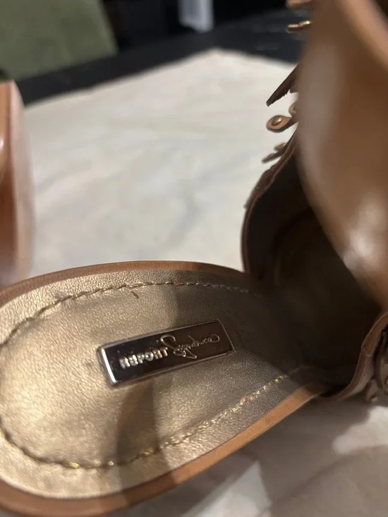 Vero Cuoio Tan Fringe Stud Peep-Toe Booties - Picture 5 of 5